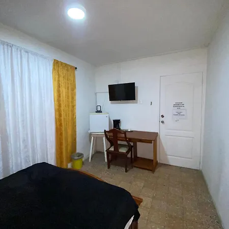 Habitación Cerca De Aeropuerto Habitación en casa particular
