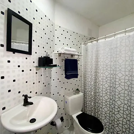 Habitación Cerca De Aeropuerto Habitación en casa particular *
