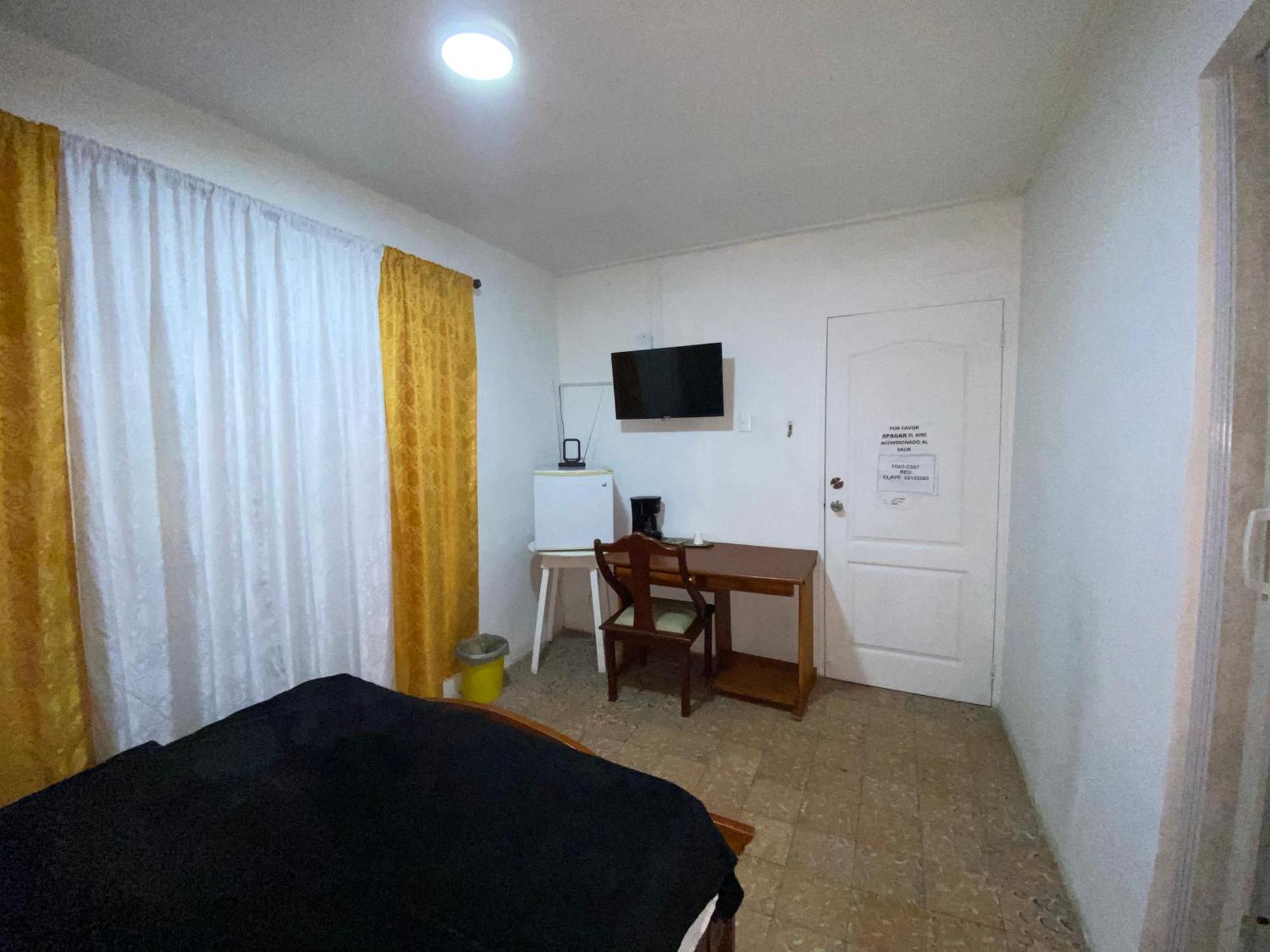 Habitación Cerca De Aeropuerto Habitación en casa particular